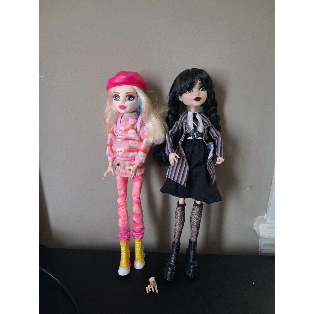 Monster high Doll Wednesday Enid